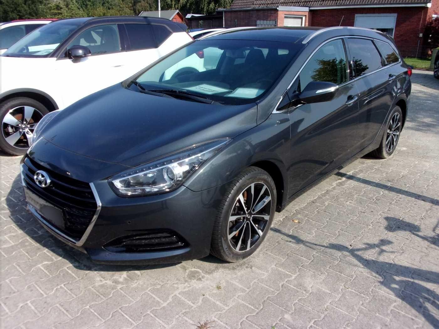 HYUNDAI i40 cw blue Trend