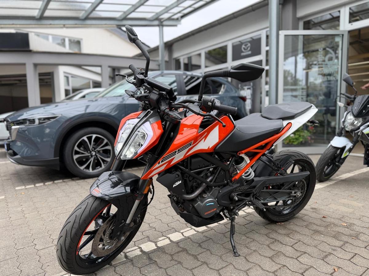KTM 125 Duke 125er - Unfalfrei - 